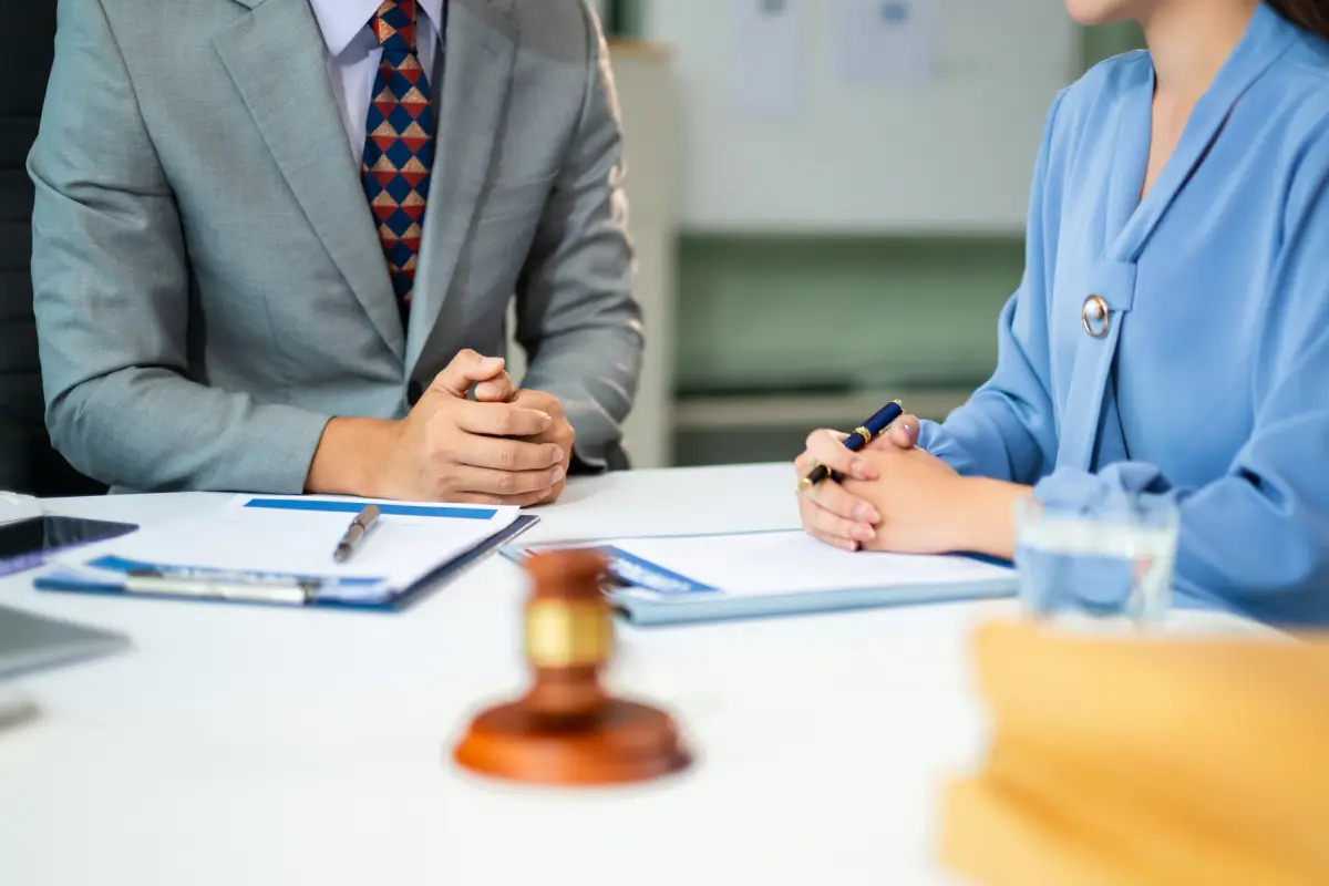 img what to expect from your asylum attorney 2x