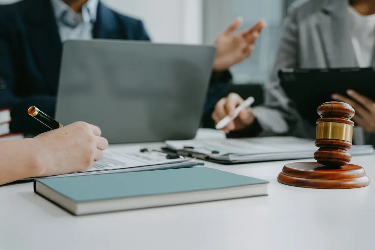 img what to expect from your citizenship attorney 2x